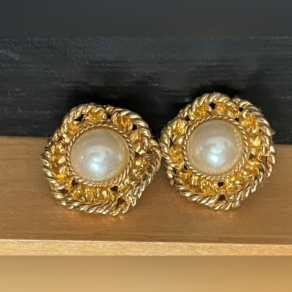 Elegant Gold-Tone Textured Earrings